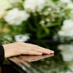 شعر ترکی برای سنگ قبر دختر جوان ناکام