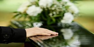 شعر ترکی برای سنگ قبر دختر جوان ناکام